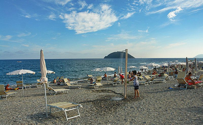 A wonderful view of the beach in Albenga