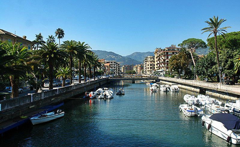 River in between the palm trees in Rapallo